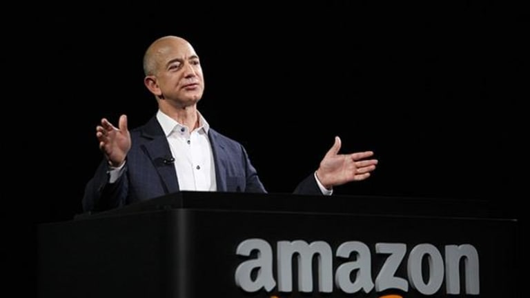 Jeff Bezos: Miliarder dan Pendiri Amazon yang Merevolusi Dunia E-Commerce